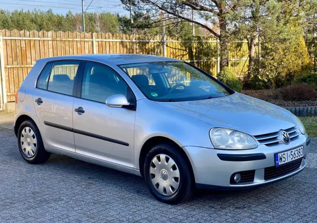 VOLKSWAGEN Golf 1.4 Trendline