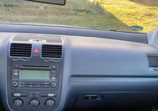 VOLKSWAGEN Golf 1.4 Trendline