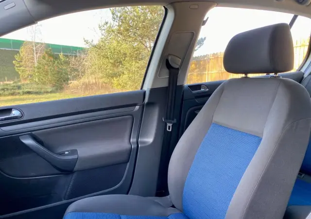 VOLKSWAGEN Golf 1.4 Trendline