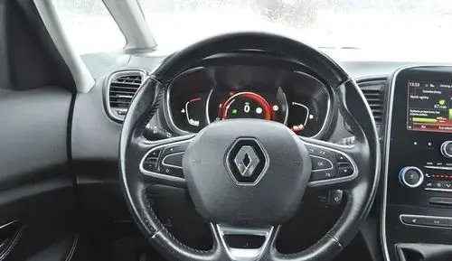 RENAULT Grand Scenic 