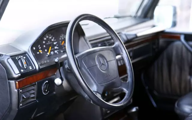 MERCEDES-BENZ Klasa G 