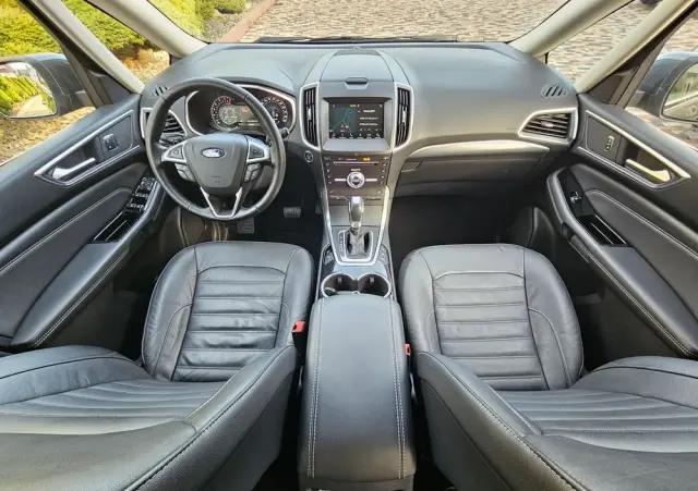 FORD Galaxy 2.0 TDCi Allrad Titanium