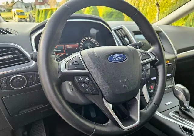 FORD Galaxy 2.0 TDCi Allrad Titanium