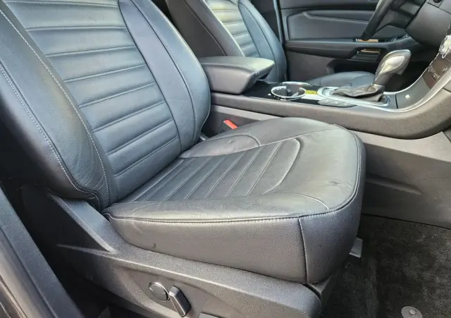 FORD Galaxy 2.0 TDCi Allrad Titanium