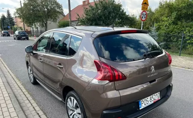 PEUGEOT 3008 