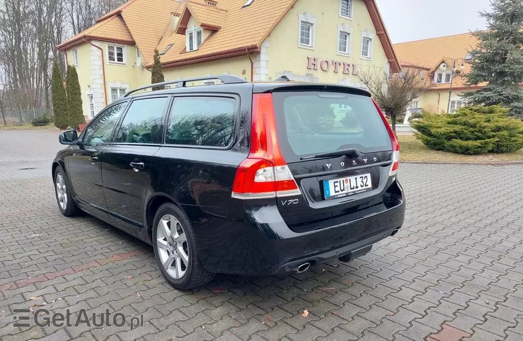 VOLVO V70 