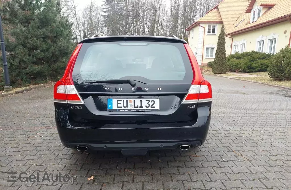 VOLVO V70 
