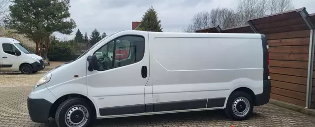 OPEL Vivaro 