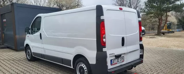 OPEL Vivaro 