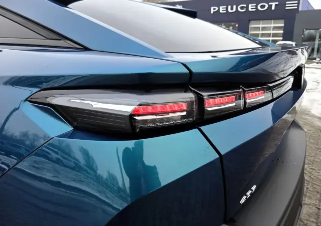 PEUGEOT 408 1.2 PureTech mHEV Business S&S e-DSC6