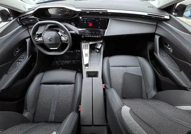 PEUGEOT 408 1.2 PureTech mHEV Business S&S e-DSC6