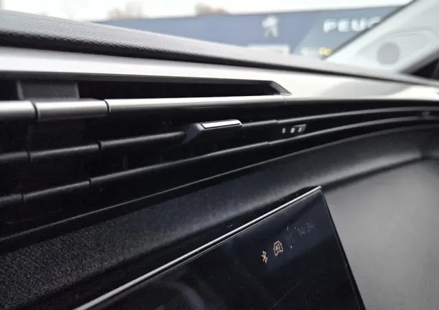 PEUGEOT 408 1.2 PureTech mHEV Business S&S e-DSC6