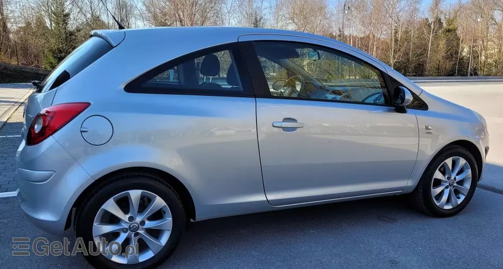 OPEL Corsa 1.2 Active