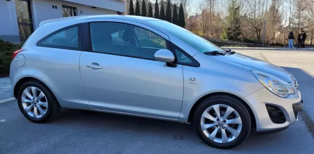 OPEL Corsa 1.2 Active