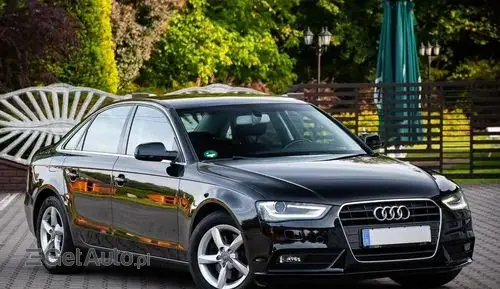 AUDI A4 