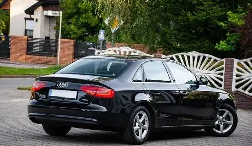 AUDI A4 