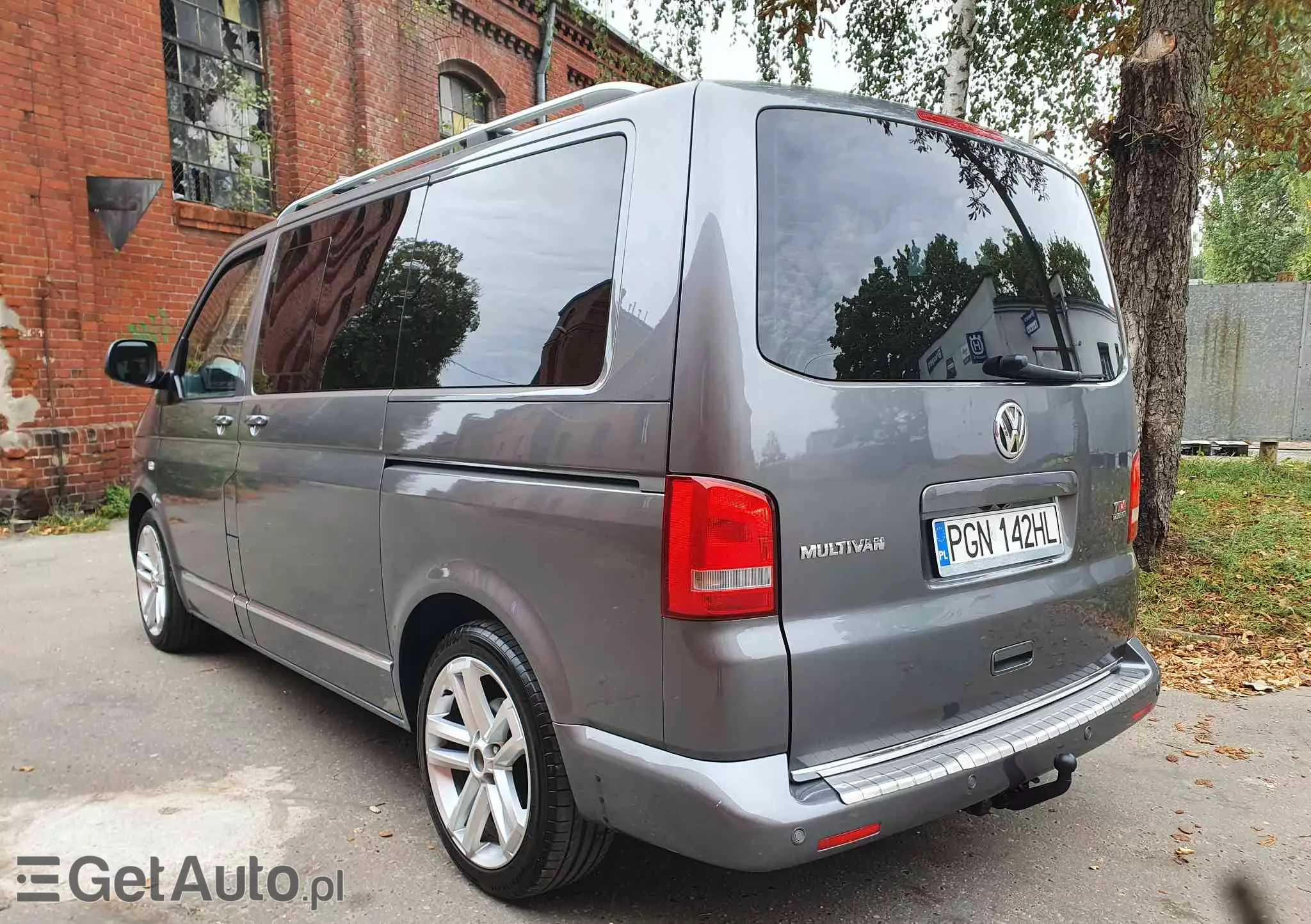 VOLKSWAGEN Multivan 
