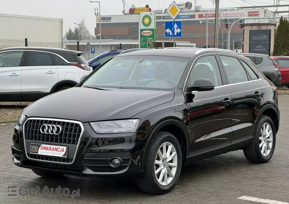 AUDI Q3 