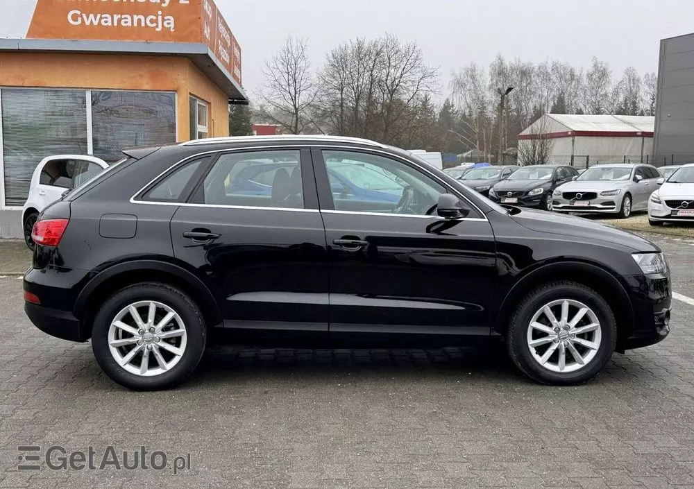 AUDI Q3 
