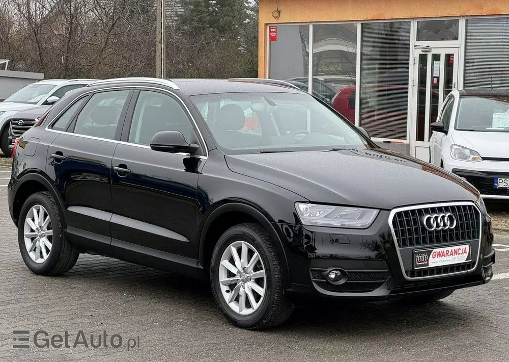 AUDI Q3 