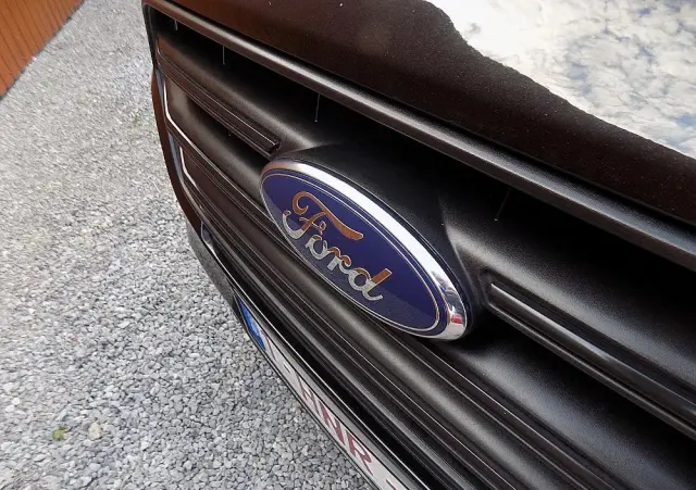 FORD Transit Custom Kombi 320 L2H1 Trend