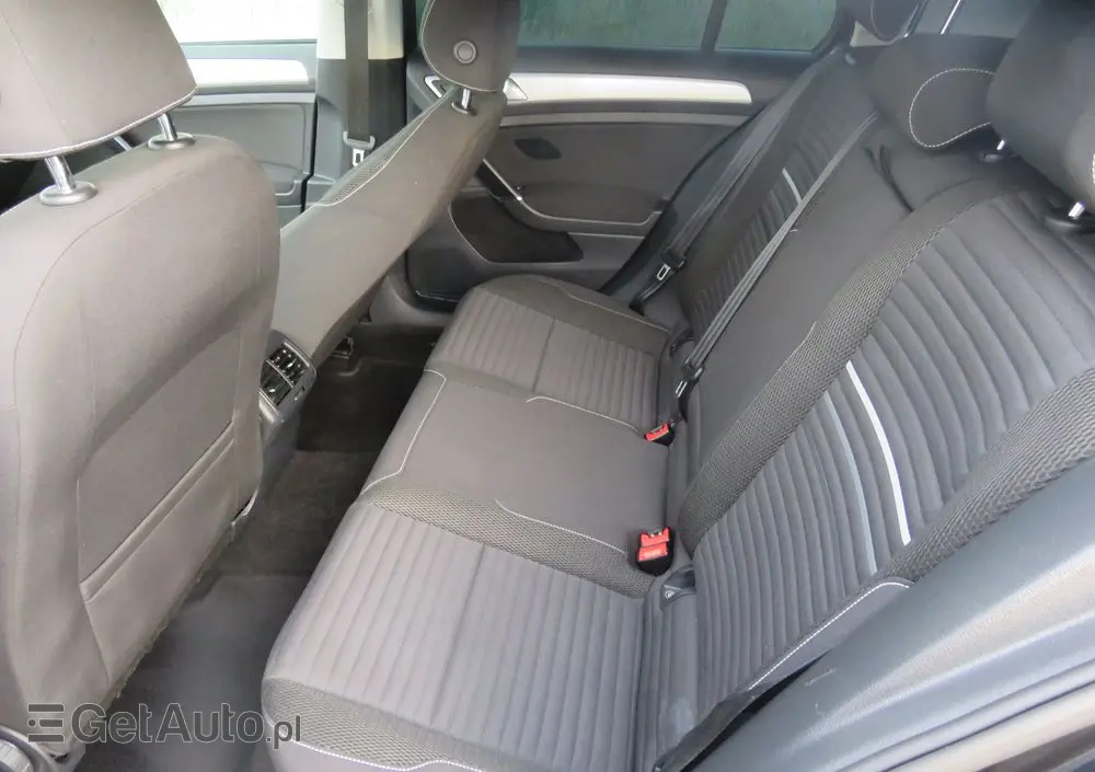VOLKSWAGEN Golf 1.6 TDI Comfortline