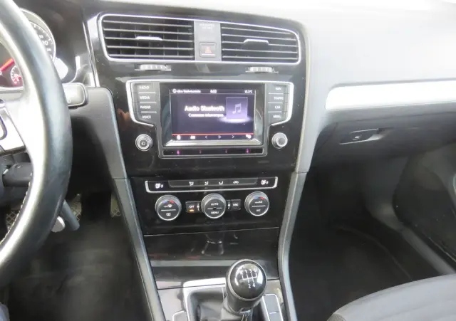 VOLKSWAGEN Golf 1.6 TDI Comfortline