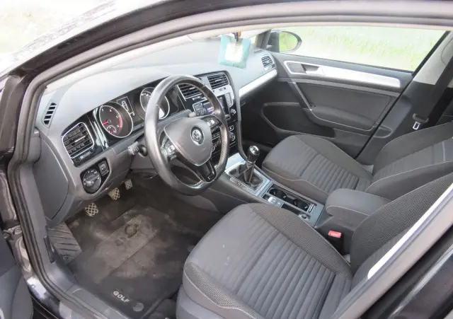 VOLKSWAGEN Golf 1.6 TDI Comfortline