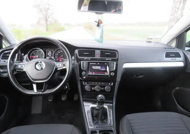 VOLKSWAGEN Golf 1.6 TDI Comfortline