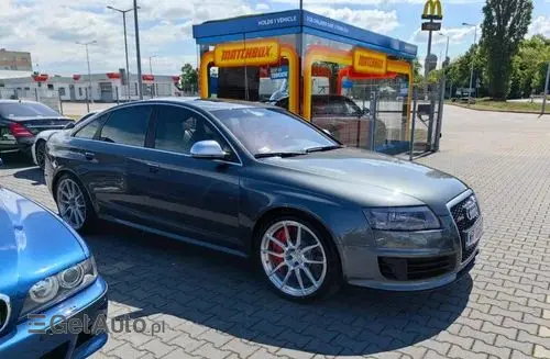 AUDI Rs6 