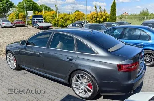 AUDI Rs6 