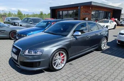 AUDI Rs6 