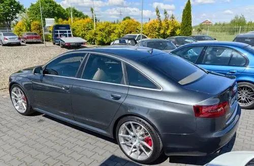 AUDI Rs6 