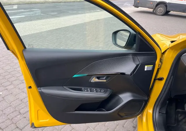 PEUGEOT 208 1.2 PureTech Allure S&S