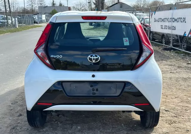 TOYOTA Aygo X-play