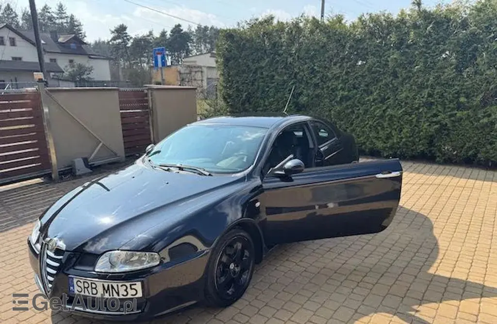 ALFA ROMEO GT 
