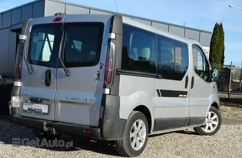 OPEL Vivaro 