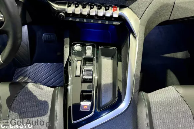 PEUGEOT 3008 1.2 PureTech Allure Pack S&S EAT8