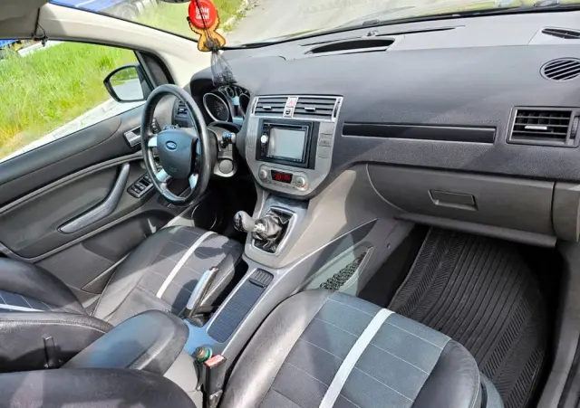 FORD Kuga 2.0 TDCi Titanium