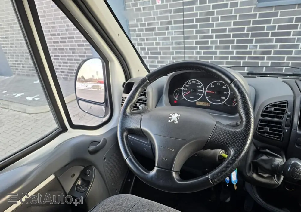 PEUGEOT Boxer 