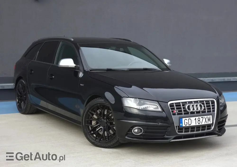 AUDI S4 Avant S tronic