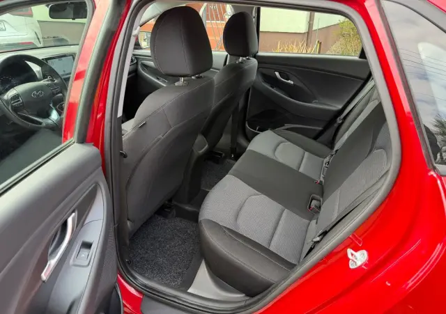 HYUNDAI I30 1.4 Premium