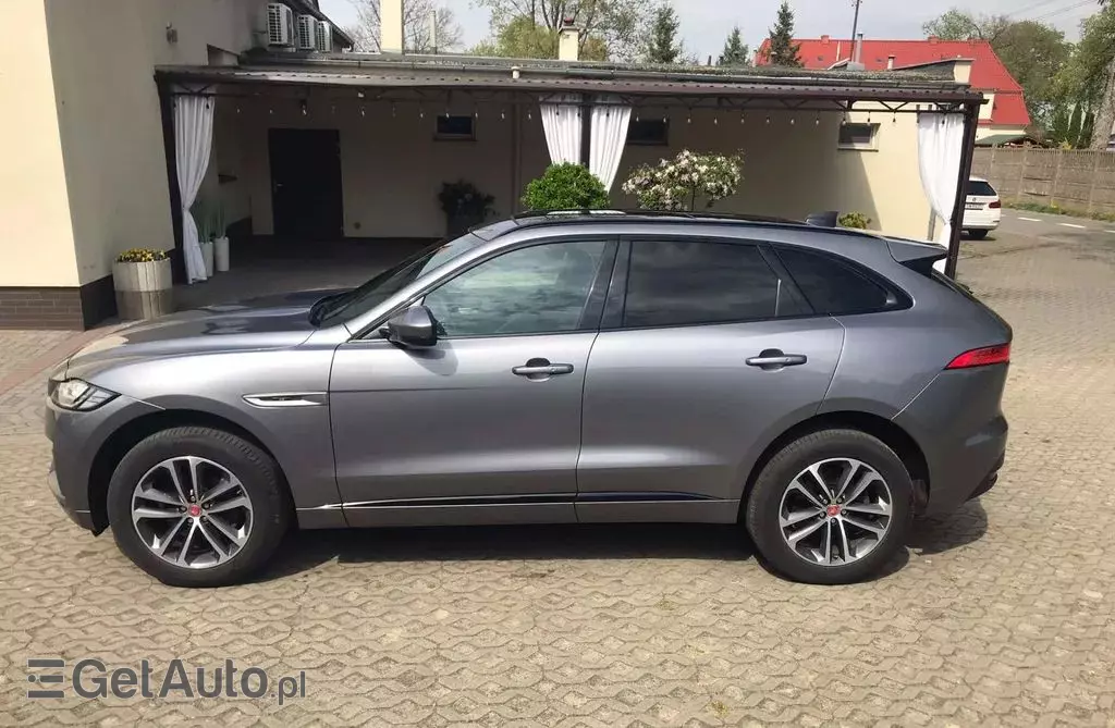 JAGUAR F-Pace 