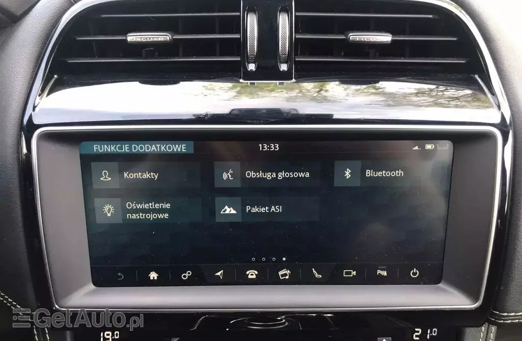 JAGUAR F-Pace 