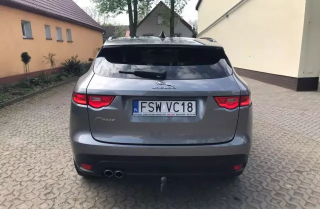 JAGUAR F-Pace 