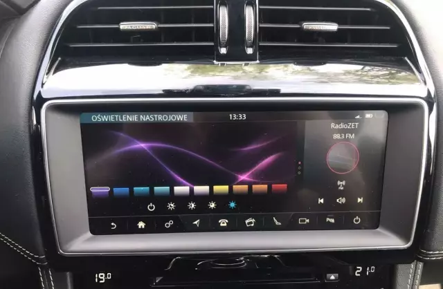 JAGUAR F-Pace 