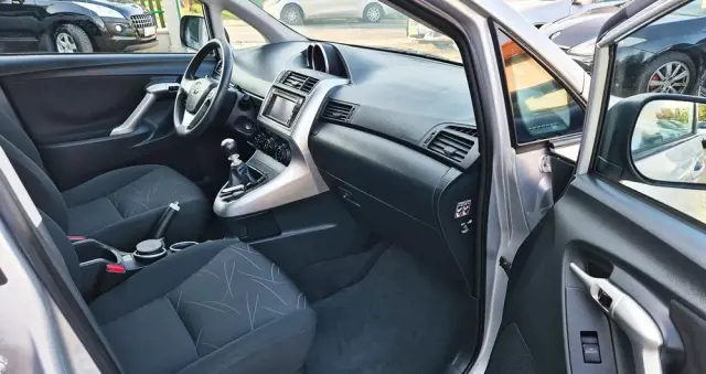 TOYOTA Verso 1.6 Life