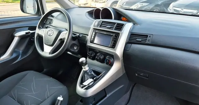 TOYOTA Verso 1.6 Life