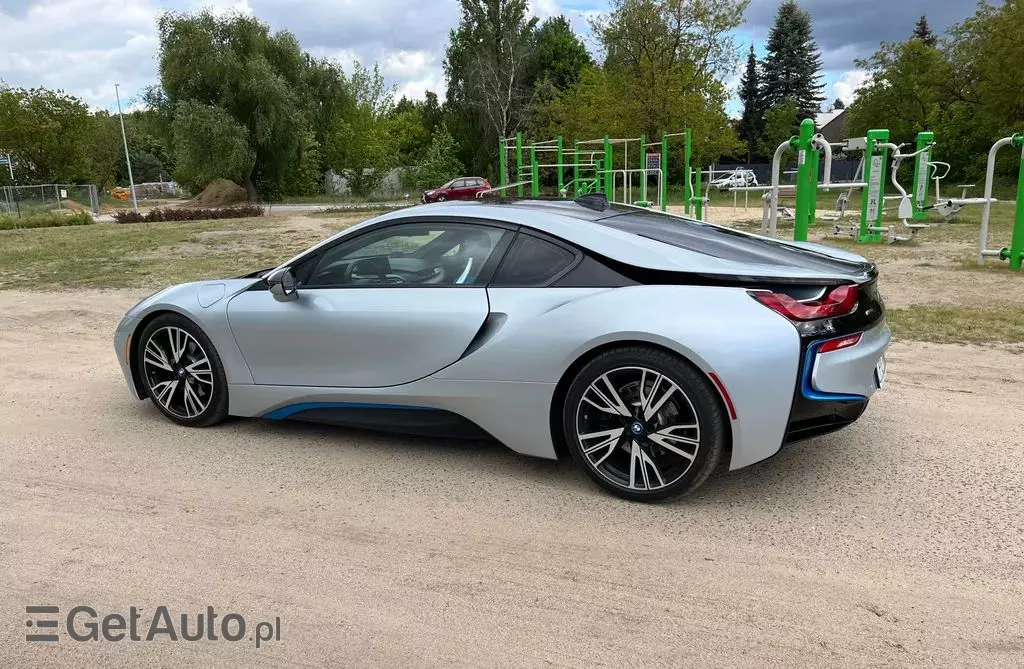 BMW I8 