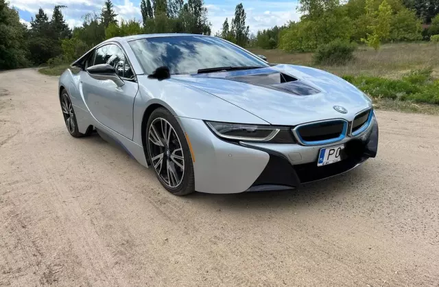 BMW I8 